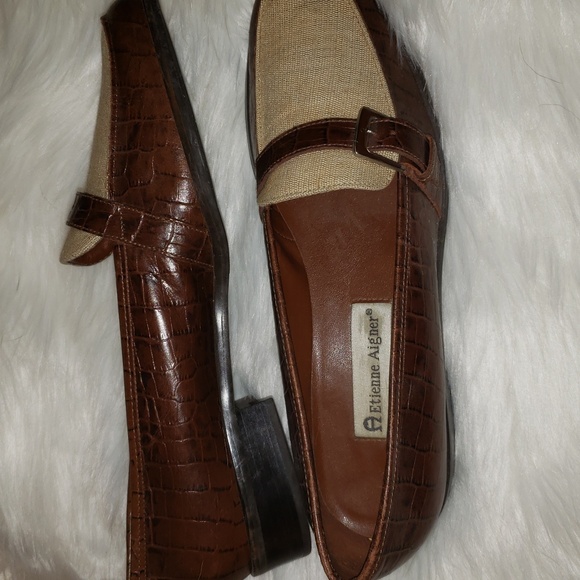 Etienne Aigner Mock Croc Brown and Cream Loafers "Carver" 9B - Picture 4 of 4